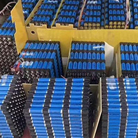 靖江季上门回收废铅酸电池-收购磷酸电池公司